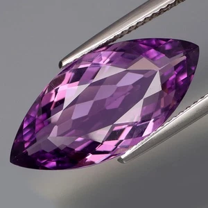 7.33Ct.Real 100%Natural Amethyst Bolivia None Treatment Full Fire&CLEAN! - Picture 1 of 4