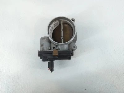 Carrocería del acelerador GMC Sierra 1500 2014-2022 tamaños Foto 1 de 4