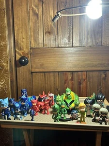 P J Mask Figuren 25 Stück 4 Autos 5-Gekko 6-Owlette 3-Catboy plus vieles mehr - Bild 1 von 7