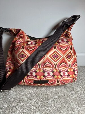 Bolso de Hombro Cartera Nine & Co Naranja Rosa Amarillo Patrón Geométrico -Nylon Foto 1 de 4