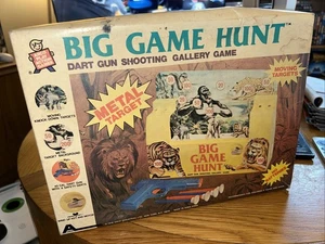 Vintage Arco Big Game Hunt Wind Up Dart Game Working RARE - Picture 1 of 4