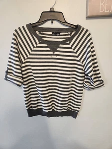 NWT Gap Size S Grey White Stripes 3/4 sleeve Shirt - Picture 1 of 4
