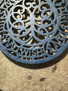 Antico Sotto Piano Rotondo Ghisa di Colore Blu - Foto 1 di 9