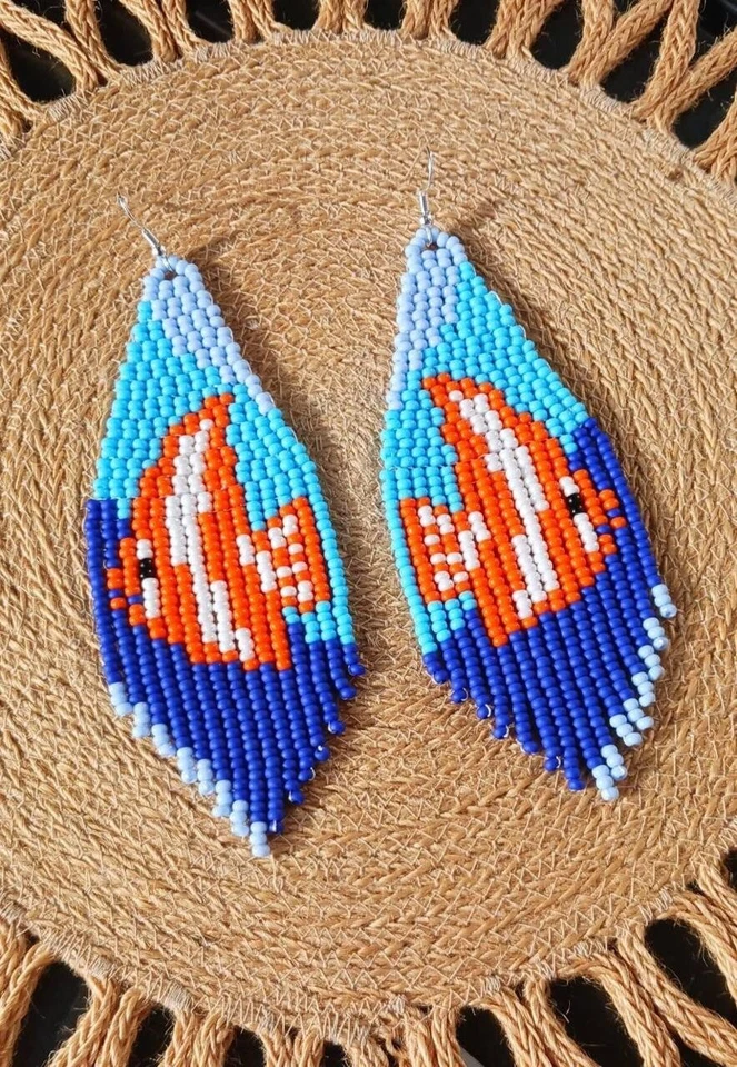 Pendientes de playa de verano hechos a mano con cuentas de peces de diseño pendientes de cuentas de semillas Foto 1 de 4