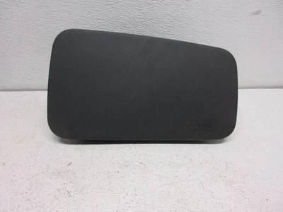 Bolsa de aire montada en el tablero del pasajero Hyundai Accent 2006-2009 OEM LKQ Foto 1 de 4