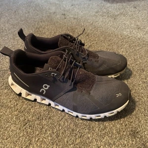 Zapatillas On Cloud para hombre 9,5 Swiss Engineering gris/marrón  - Imagen 1 de 9