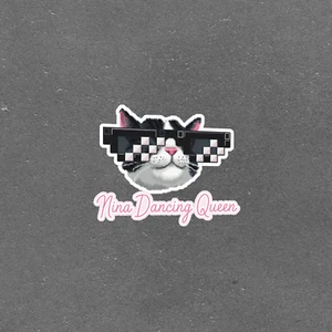 Nina Dancing Queen - Lindo gato blanco y negro con gafas de sol pegatina #4369 - Imagen 1 de 1