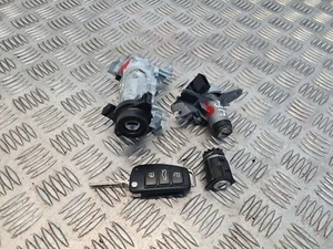 AUDI A3 8P CABRIO 2009 IGNITION BARREL DOOR LOCK WITH KEY 1K0905851B #4E - Picture 1 of 10