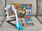 Hot Wheels track builder system Stunt Kit Complete With Instructions &amp; Car
