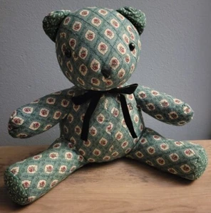 Vera Bradley Kelly Bear Greenfield Green Quilted Cotton 10" Teddy RETIRED RARE - Picture 1 of 7