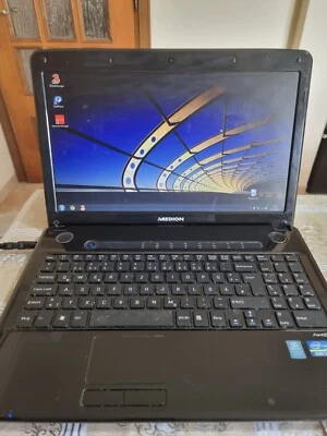 Laptop Pc Medion Akoya E6221 - Imagen 1 de 3