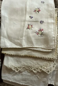 Juego de 4 pañuelos bordados borde ganchillo algodón blanco vintage cabaña - Imagen 1 de 6