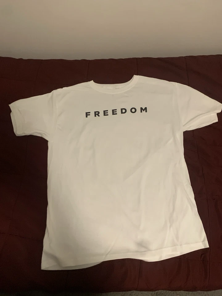 Camiseta Freedom Charlie Kirk blanca grande Foto 1 de 1