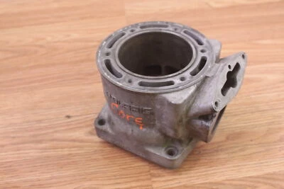 Jarra Polaris RMK 800 RMK800 2004 cilindro izquierdo o derecho - dañada - núcleo Foto 1 de 4