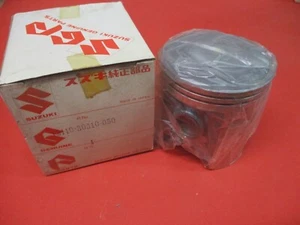 NOS NEW OEM ORIGINAL SUZUKI TS250 DS250 PISTON 12110-30510-050 - Picture 1 of 1
