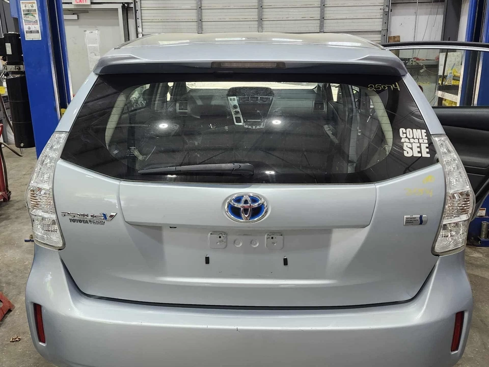 Conjunto de escotilla puerta trasera tapa cubierta Toyota Prius V 12-18 azul claro cámara 787 OEM Foto 1 de 3