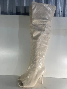 Public Desire Women's Over The Knee Boots Size 8(42) Cream Woven Leather -E25 - Picture 1 of 10