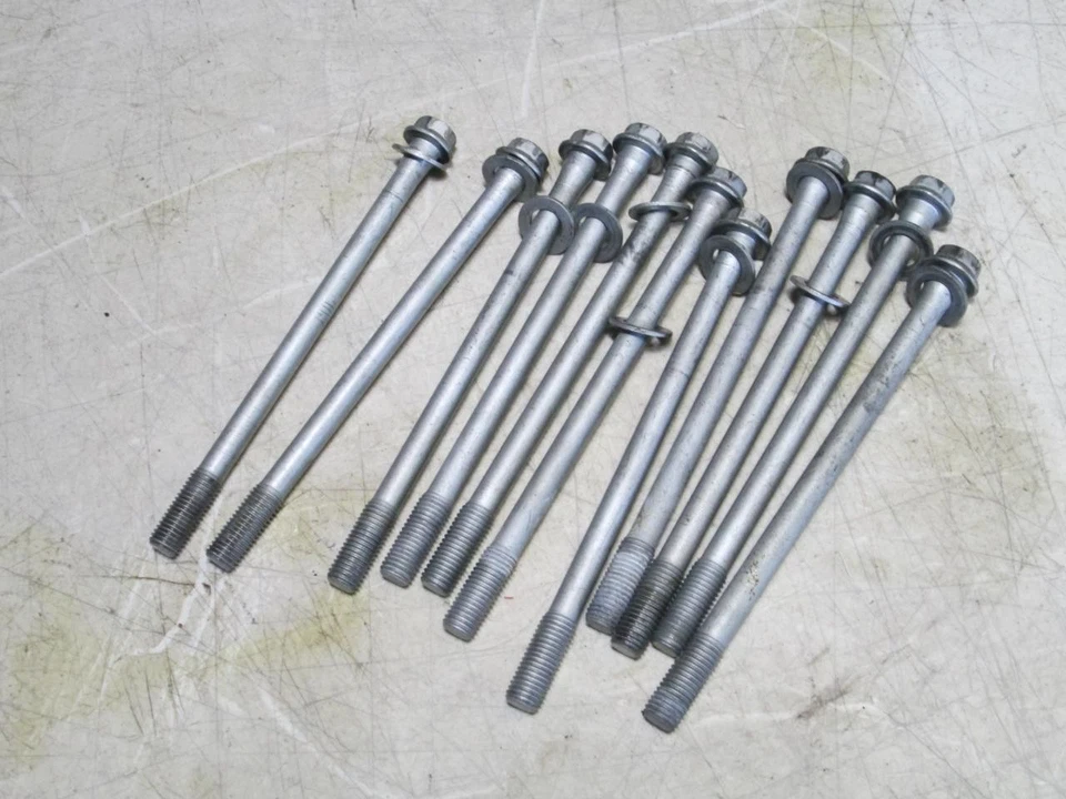 Kawasaki Voyager XII ZG1200 2002 86-00 01 02 12 pernos de culata de fábrica Foto 1 de 1