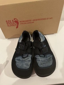 Sole Runner Kids Shoes EU32 UK 13 - Picture 1 of 6