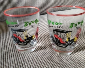 Juego de 2 vasos de whisky de jugo de moda gay Maxwell 1911 de colección de vajilla de Navidad coche dama - Imagen 1 de 8