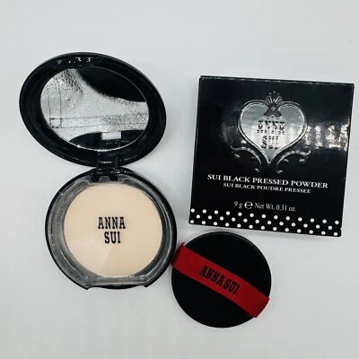 Maquillaje en polvo prensado negro ANNA SUI Sui muy buen estado nuevo en caja Foto 1 de 4