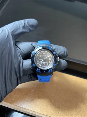 Аналоговые полноразмерные черные/синие часы унисекс Marathon от Timex, каучук для подростков - Изображение 1 из 4