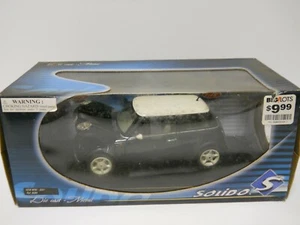 Solido 1/18 New mini 2001 Ref 8080 DC-12 Black and White - Picture 1 of 5