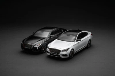 MINIKRAFT HYUNDAI Genesis G80 Miniature Diecast Model Car 1:18 - Image 1 of 4