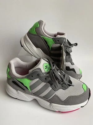 Tenis Adidas Torsion Yang-96 para mujer talla 6,5 gris y verde neón Foto 1 de 4