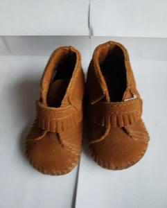 Minnetonka Moccasins Toddler Shoe Size 1 Excellent Condition Boys or Girls CUTE - Picture 1 of 4