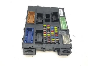 2016 Ford Escape Body Control Module Bcm Interior Fuse Box F1DT-14A073-SD *Note* - Picture 1 of 9