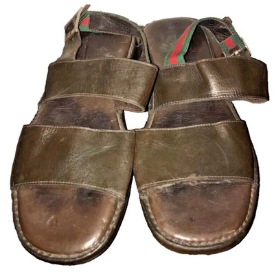 Sandalias Gucci vintage de cuero marrón con hebilla ancha para hombre rojas verdes 43 Foto 1 de 4