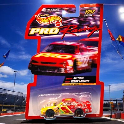Hot Wheels 1997 Pro Racing Terry Labonte Kelloggs Die-Cast NASCAR Model Car - Image 1 of 4