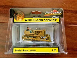 WOODLAND SCENICS 1/87 HO SCALE DEWIE'S DOZER AUTO SCENES W/ DRIVER # AS 5562 F/S - Picture 1 of 4