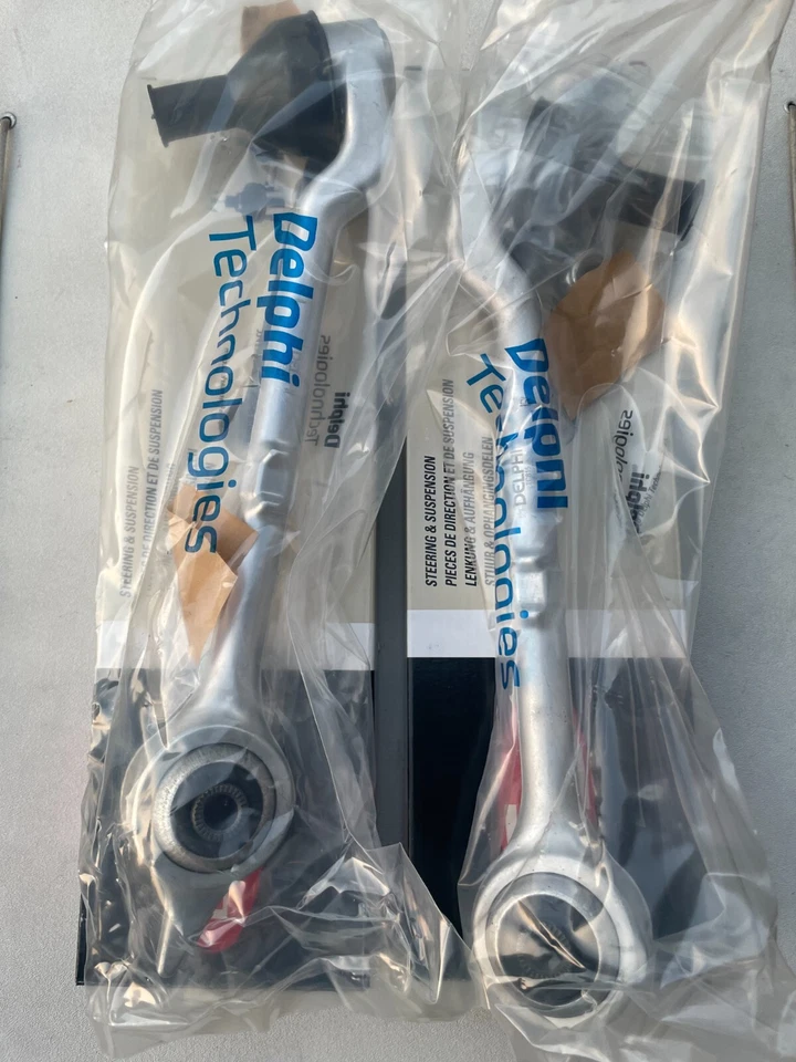 2X Brazos de control delanteros Delphi OEM para BMW 525i 528i 530i 31121094233 31121094234 Foto 1 de 1