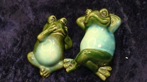 JUEGO DE DOS RANAS PEREZOSAS ~ PORCELANA ~ 4”x3”~ Muy buen estado ~ - Imagen 1 de 4