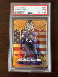 💎 2024 Mosaic DERRICK HENRY Honeycomb National Pride SSP Case Hit #257 PSA 9 - Picture 1 of 5