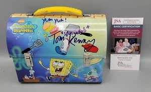 TOM KENNY firmato SPONGEBOB SQUAREPANTS LUNCHBOX secchio 2001 PROOF JSA autografo - Foto 1 di 8