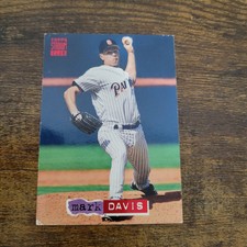 1994 Stadium Club San Diego Padres Baseball Card #497 Mark Davis
