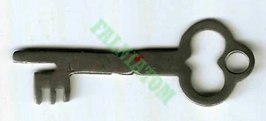 Llave esqueleto con arco de corazón plano única de colección - aproximadamente 2,5" de largo - Imagen 1 de 1