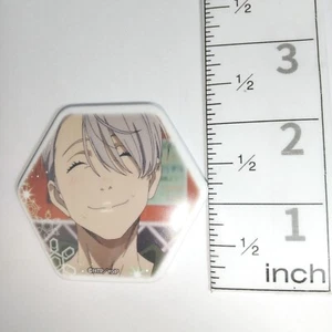 Insignia A77076 Yuri on Ice Can Victor Nikiforov - Imagen 1 de 3