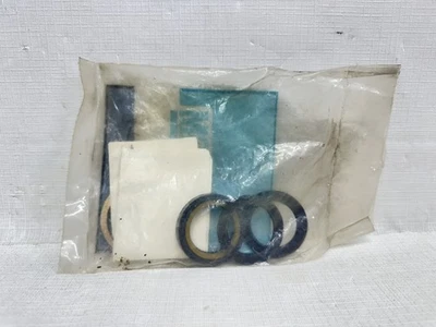 Chevy Olds Buick 79 80 81 1977-1983 NOS GM Pitman kit de sellado de eje 7838143 VER ANUNCIO Foto 1 de 3