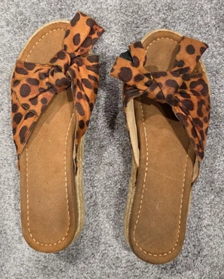 Alpargata para mujer con estampado de leopardo, ver descripción completa Foto 1 de 4