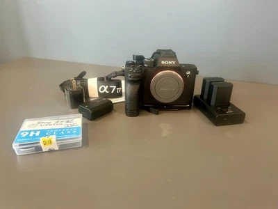 Sony Alpha A7 IV 4K 33MP 28-70mm Lens Full-Frame Mirrorless Camera (ILCE-7M4K/B) - Image 1 of 4