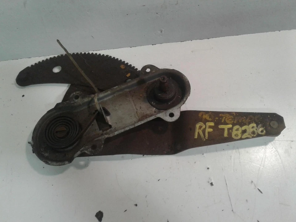 Used Front Right Door Window Regulator Front fits: 1990 Ford Tempo manual 4 Dr F Foto 1 de 4