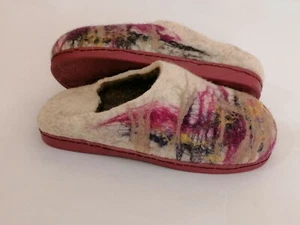 Felt slippers with sole Handmade Slippers * Unisex Wool slippers - Picture 1 of 7