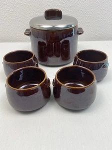 Vaso de frijoles West Bend de colección gres esmaltado marrón cerámica EE. UU. años 50 con 4 tazas - Imagen 1 de 3