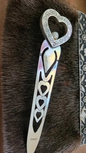 Brighton SORORITY ROW Silver Scroll Open Heart Centr Pearl Large Book Marker EUC - Imagen 1 de 2