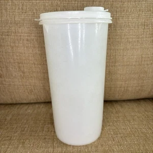 Tupperware #261-6 contenitore succo vintage 48 oz coperchio #563-6 bianco trasparente retrò - Foto 1 di 7