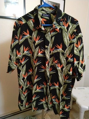 Camisa Hawaiana 2XL Negra con Flores Naranja Foto 1 de 2